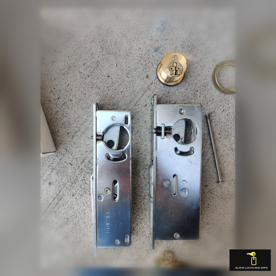 Commercial locksmith services