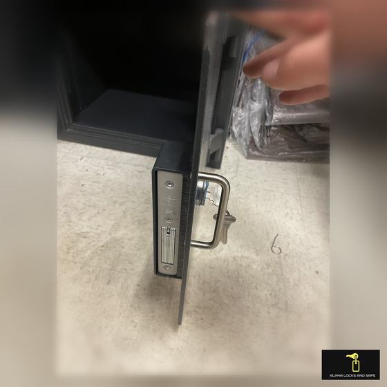 Alpha Locks and Safe locksmith in Scarsdale, NY